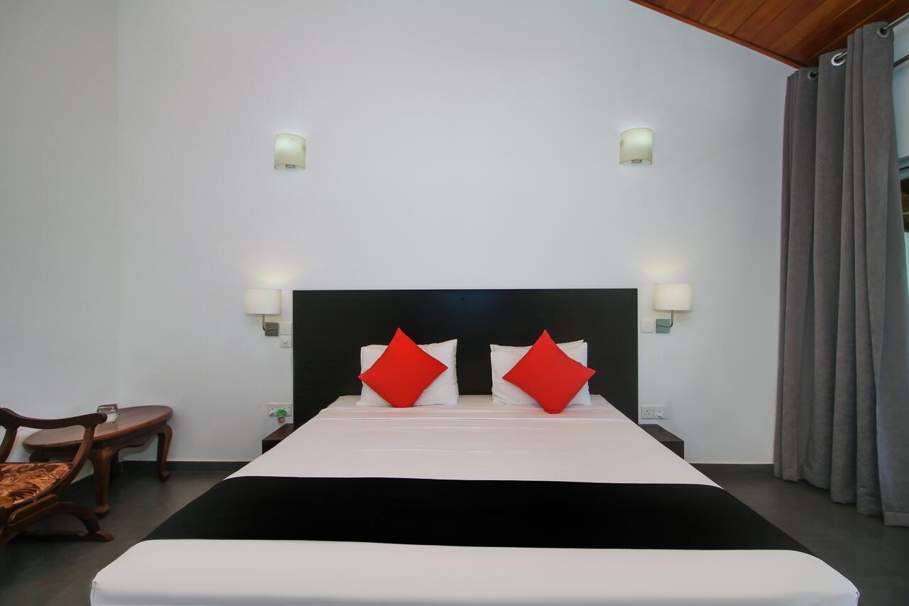 Kalla Bongo Lake Resort Hikkaduwa Esterno foto